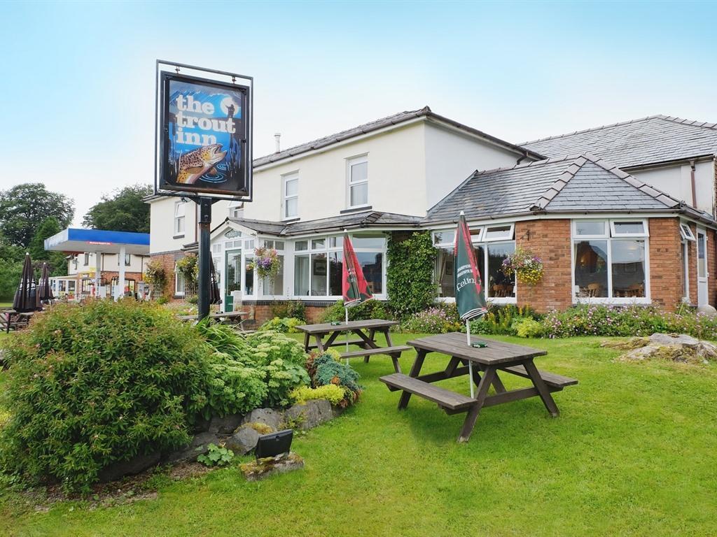 The Trout Inn Beulah Esterno foto